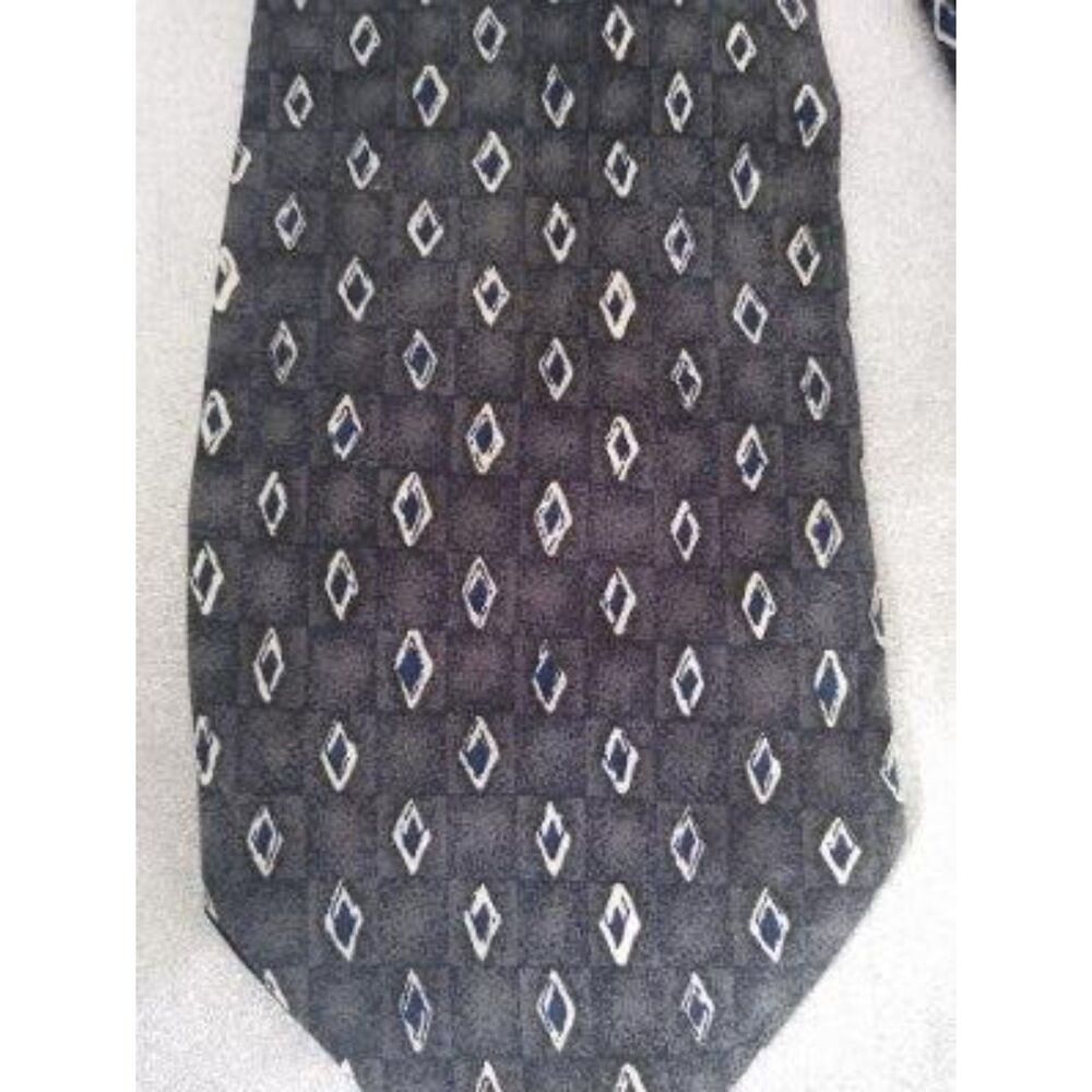 COMO COLLECTION Dark Gray with Tan Diamond Print Necktie Woven Tie